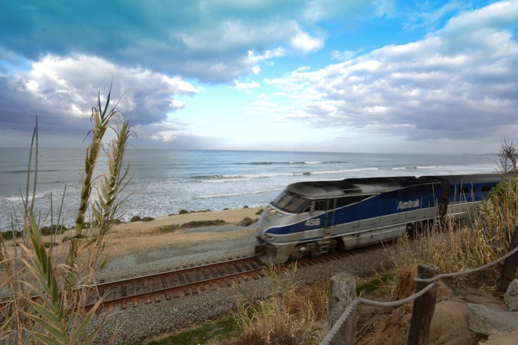 Trem Pacific Surfliner - Califórnia